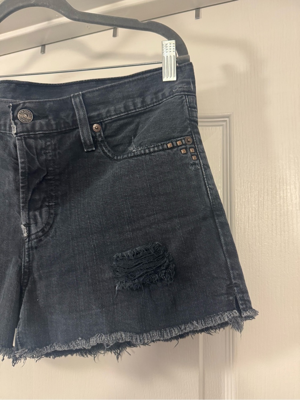 Levi's 501 Black Distressed Cutoff Jean Shorts - Picture 5 of 13